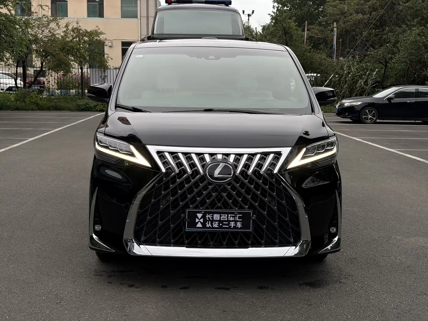Lexus LM 2021 2020 300h 4-Seat Imperial Edition