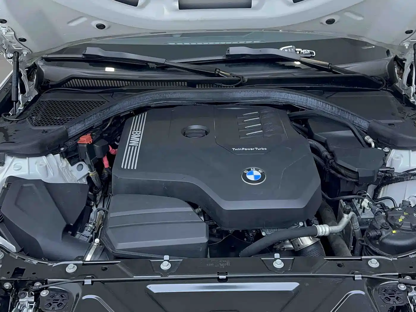 BMW 3 Series 2023 320Li M Sport Package фото 14