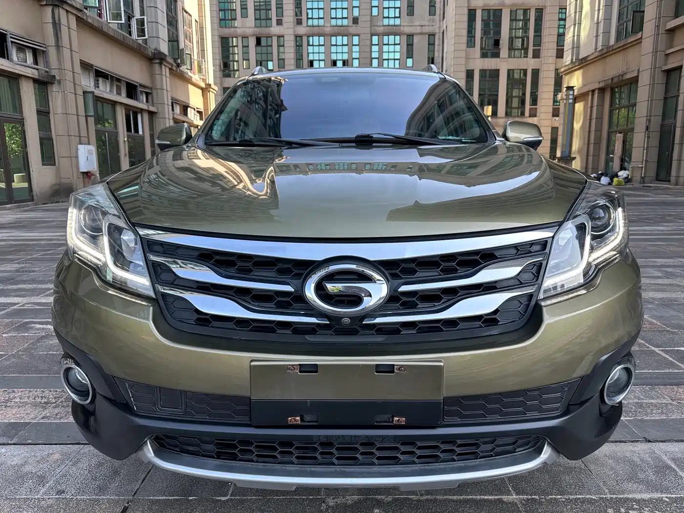 GAC Trumpchi Trumpchi GS5 Super 2015 2.0L Automatic 2WD Luxury Navigation Edition фото 2