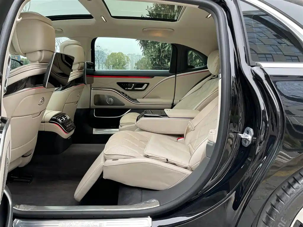 Mercedes-Benz Maybach S-Class 2025 Model S 480 4MATIC фото 12