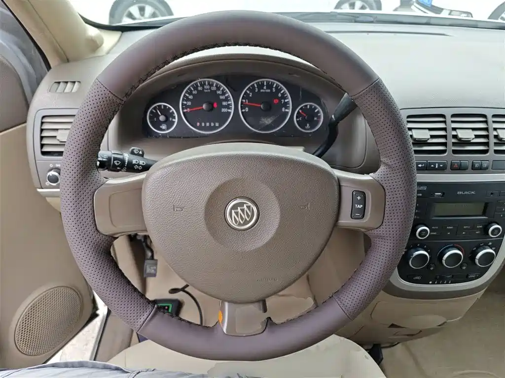 Buick GL8 2014 2.4L Classic Edition фото 11