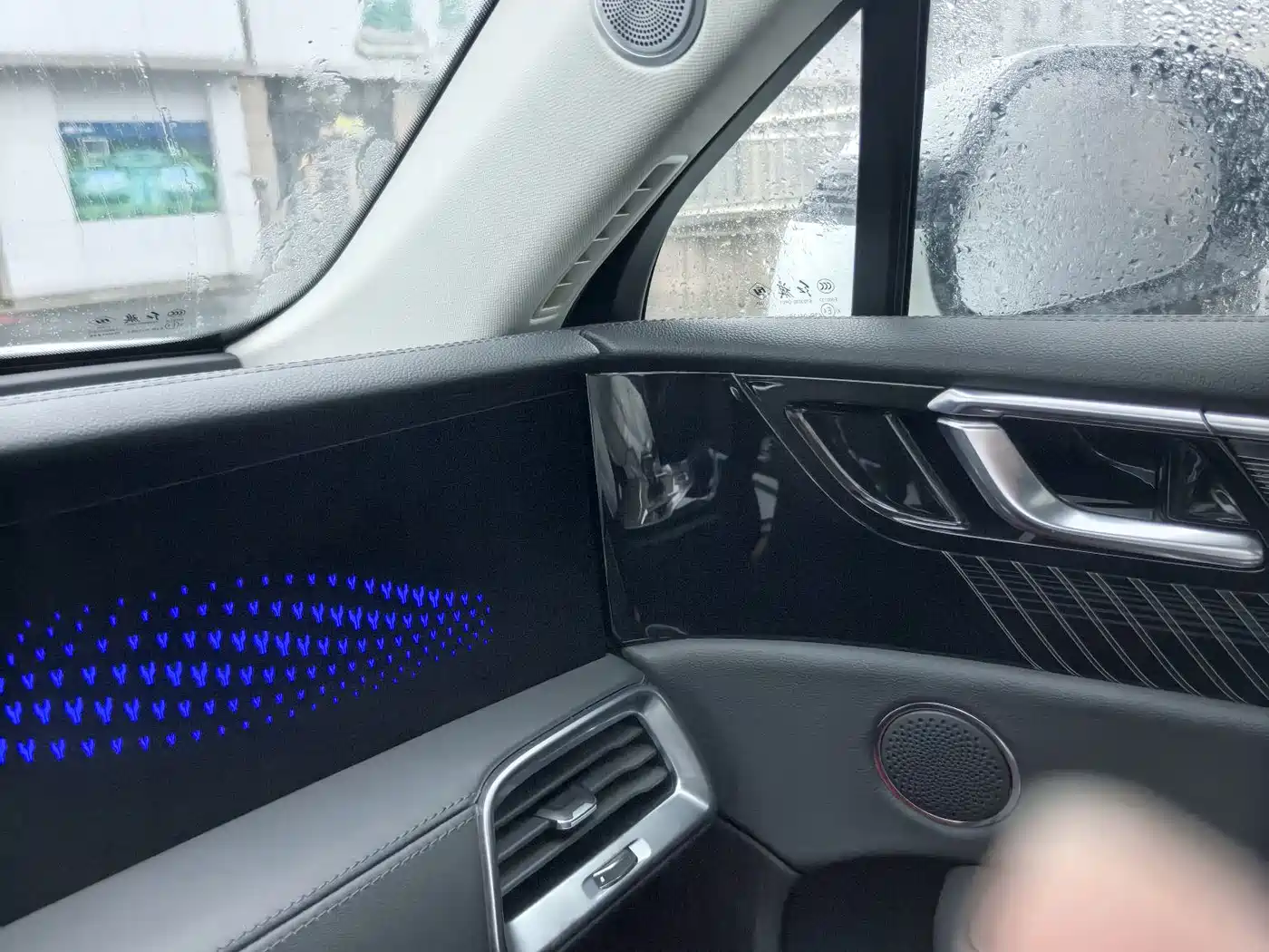 Hongqi E-HS9 2021 460km Flagship Deluxe 7-seater фото 14