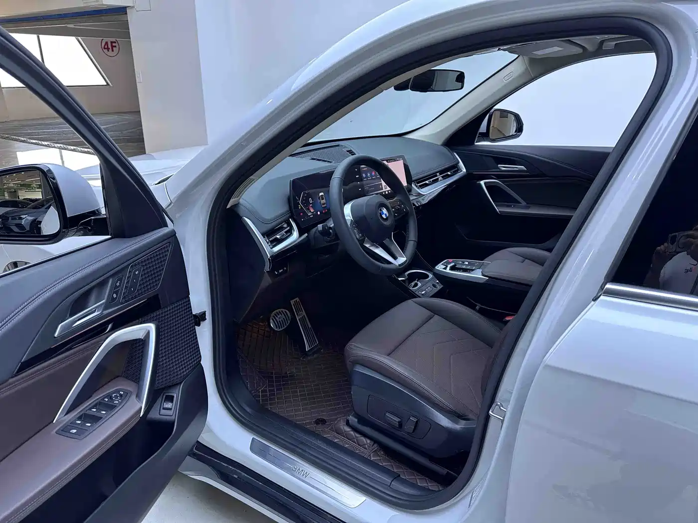 BMW X1 2023 sDrive20Li X Design Package фото 8