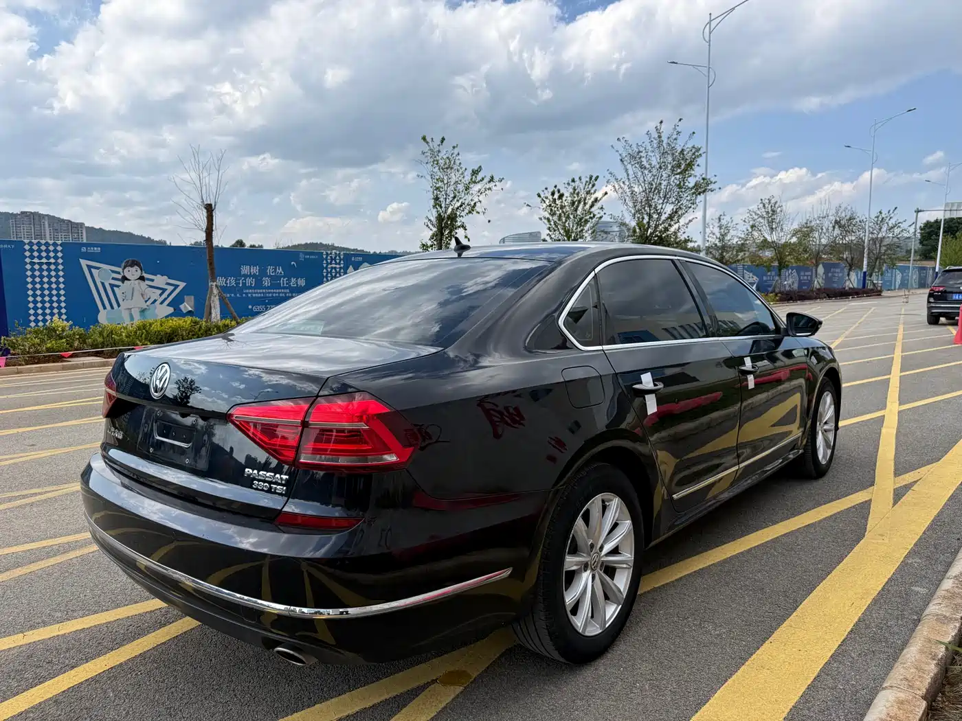 Volkswagen Passat 2017 330TSI DSG Prestige фото 12