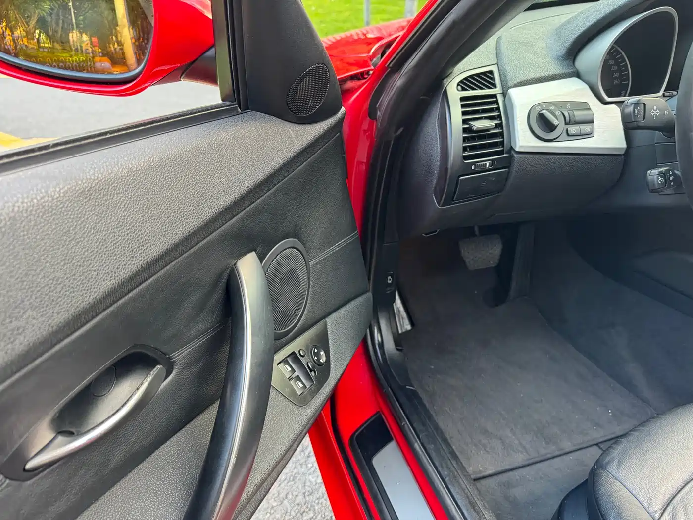 BMW Z4 2006 3.0si Convertible Sports Car фото 11