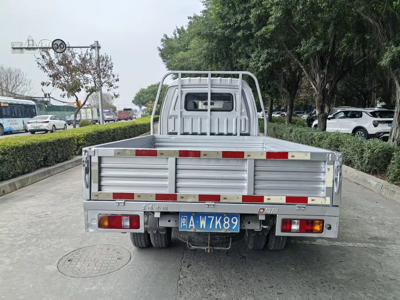 DONGFENG D52