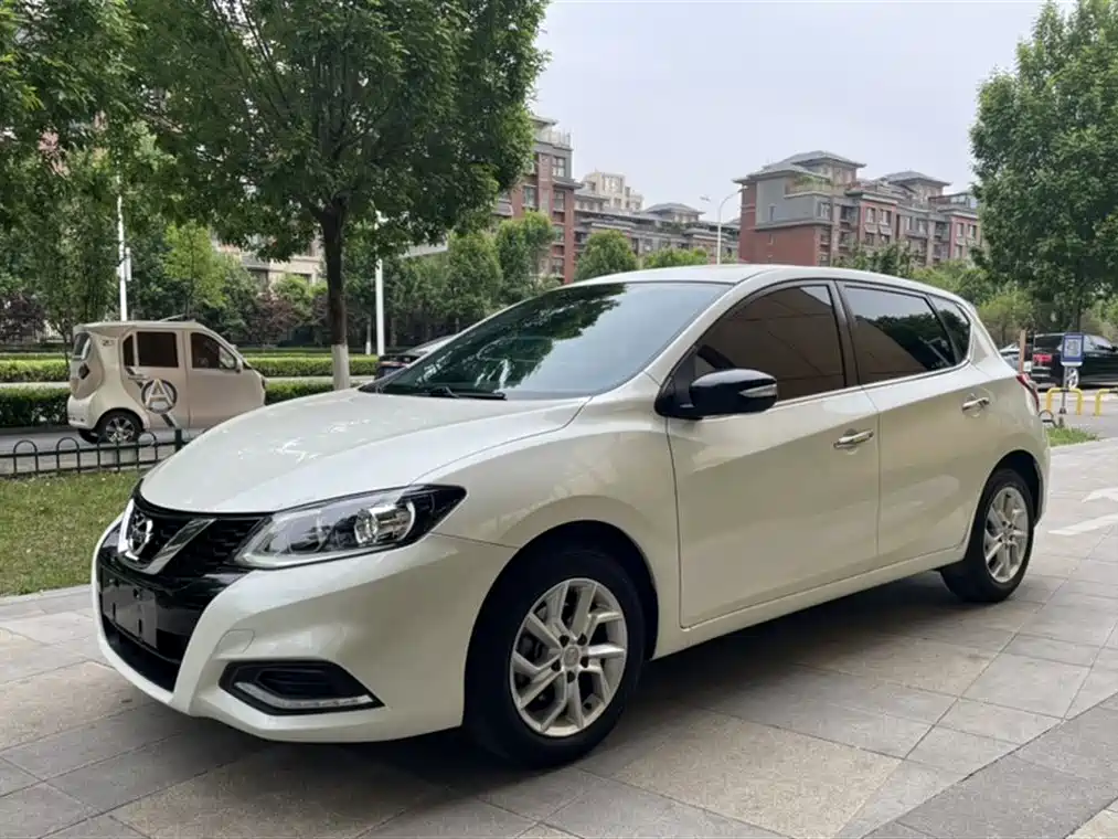 Nissan Tiida 2021 1.6L CVT Smart Drive Edition
