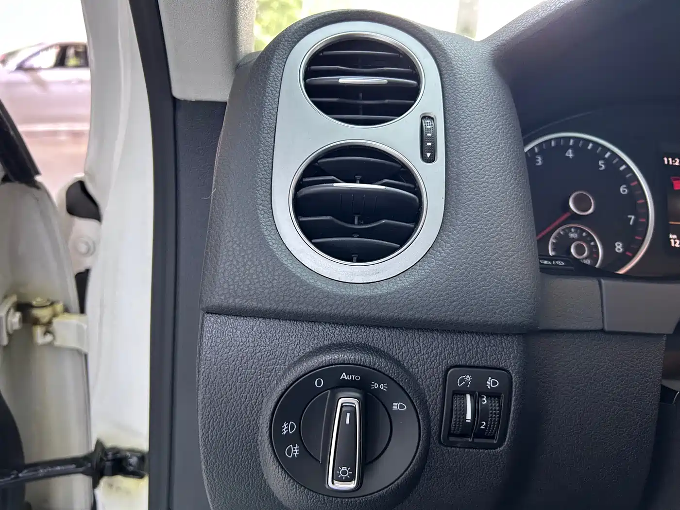 Volkswagen Tiguan 2016 Model 300TSI Automatic 2WD Luxury Edition фото 14