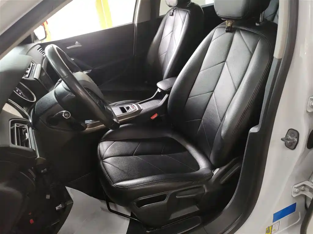Peugeot 408 2016 1.6T Automatic Luxury Edition фото 15