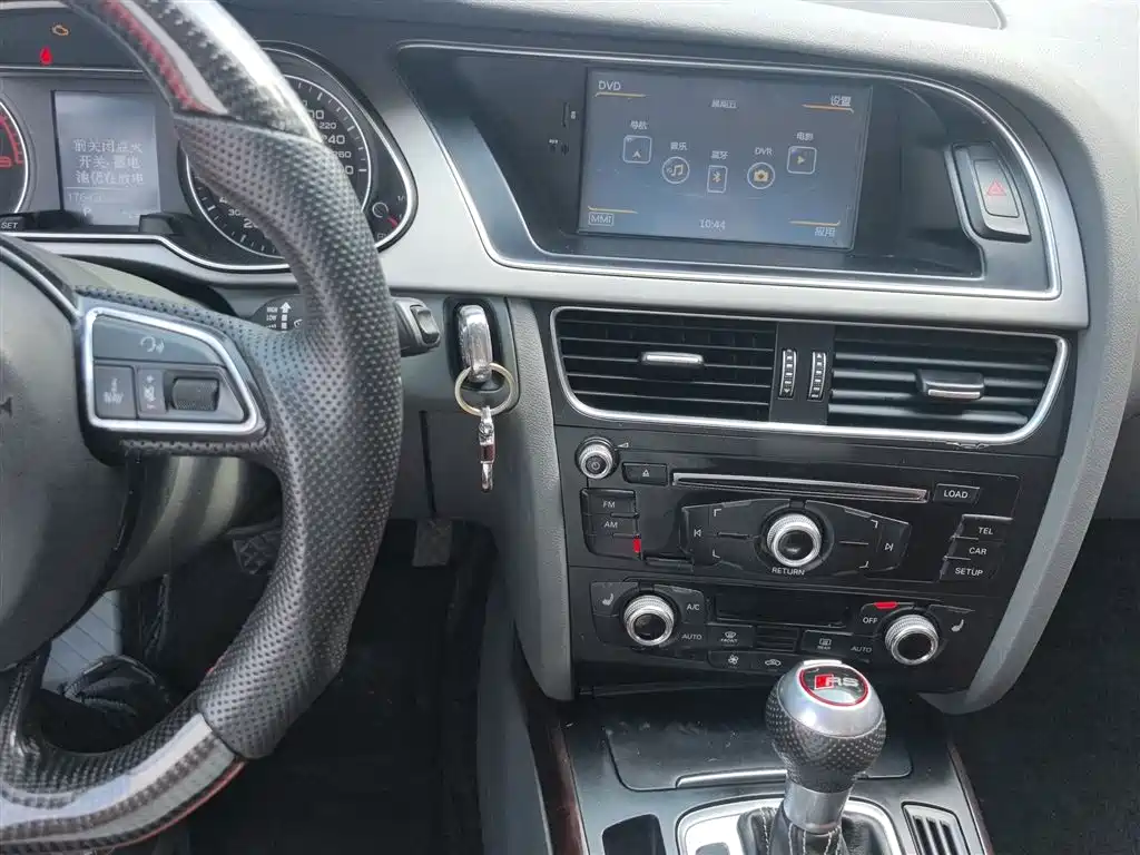 Audi A4L 2015 35 TFSI Auto Comfort фото 6