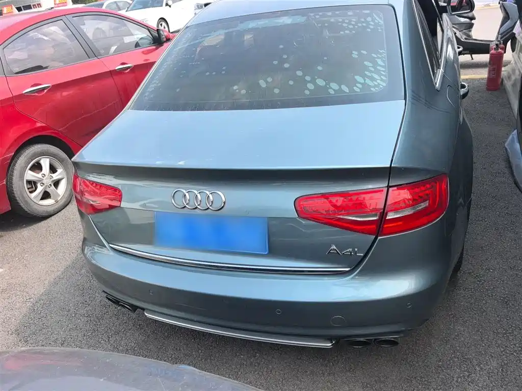 Audi A4L 2015 35 TFSI Auto Comfort фото 4