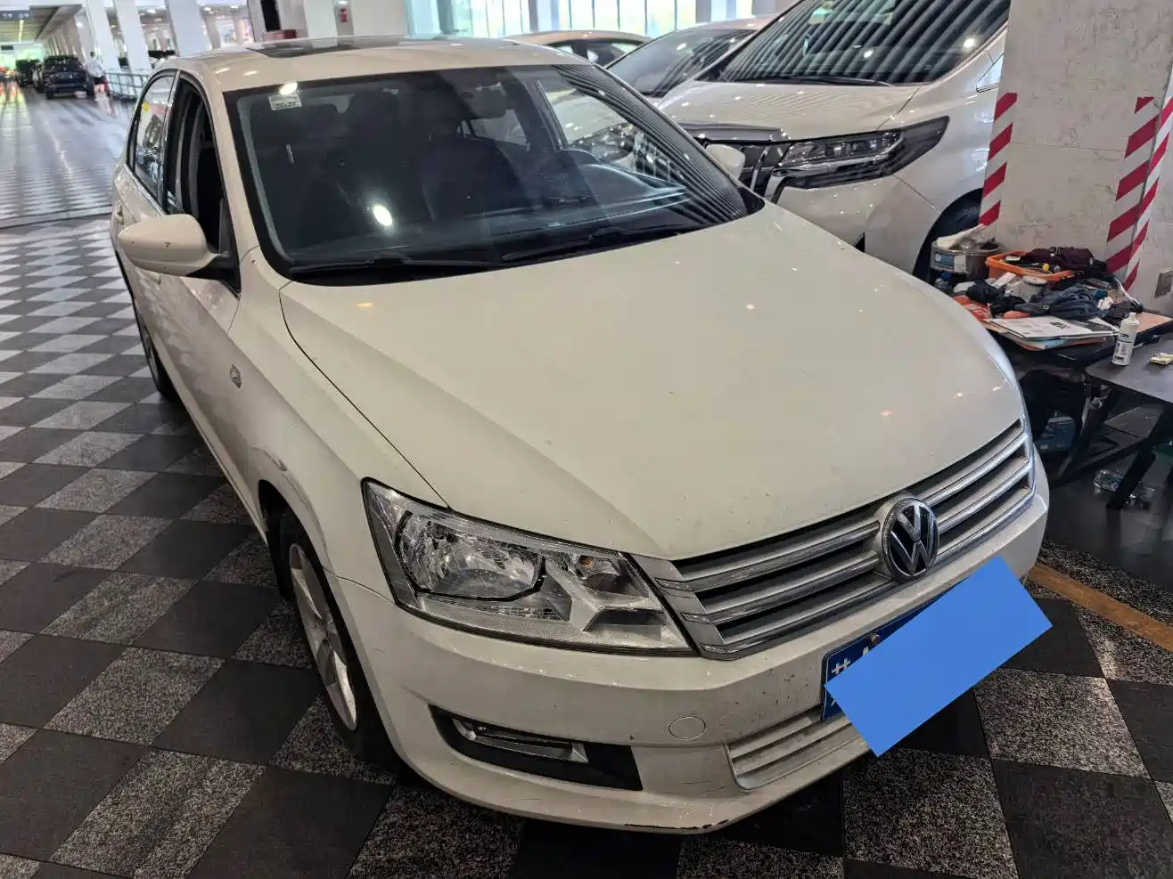 Volkswagen Santana 2015 1.6L Automatic Comfort Edition фото 2