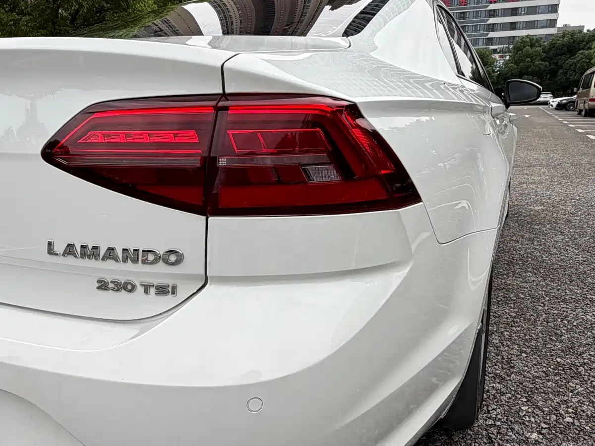 Volkswagen Lamando 2021 230TSI DSG Fashion Edition фото 9