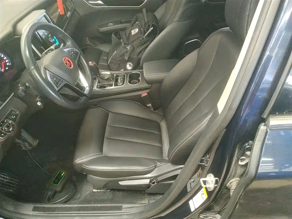 BYD Song MAX 2018 1.5T Auto Smart Connected Elite 6-Seater фото 15