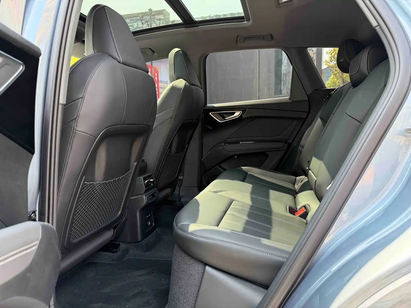 Audi Q4 e-tron 2024 40 e-tron Pioneer Edition фото 12