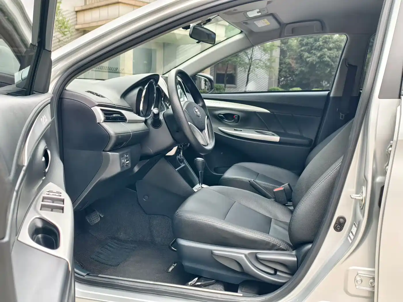 Photo 4 - Toyota YARiS L Zhi Xuan