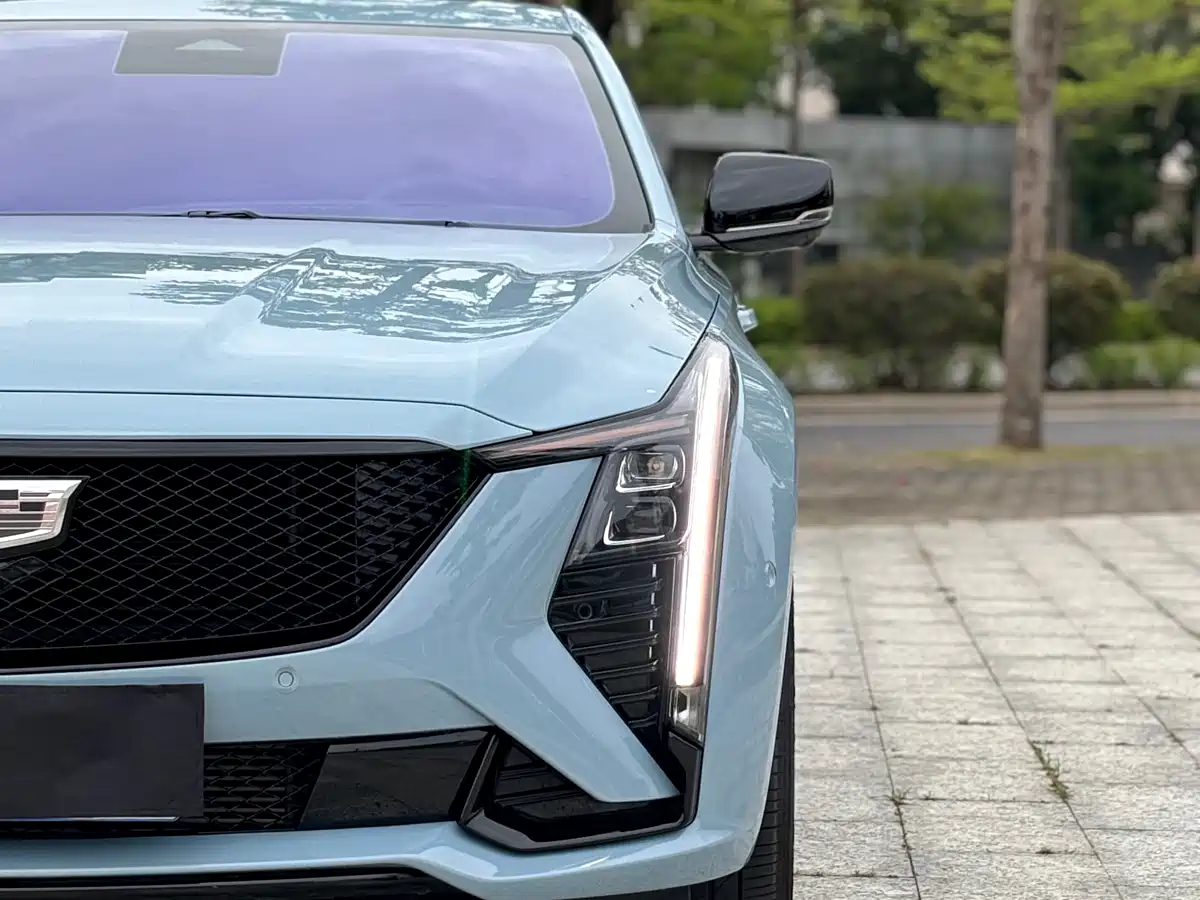 Cadillac CT5 2025 Model 28T Track Performance Edition фото 8