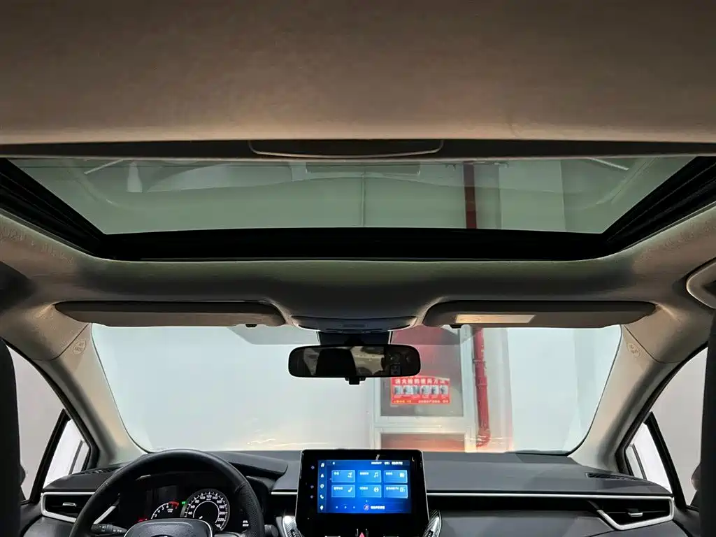 Toyota Corolla 2021 1.2T S-CVT Elite PLUS Edition фото 11