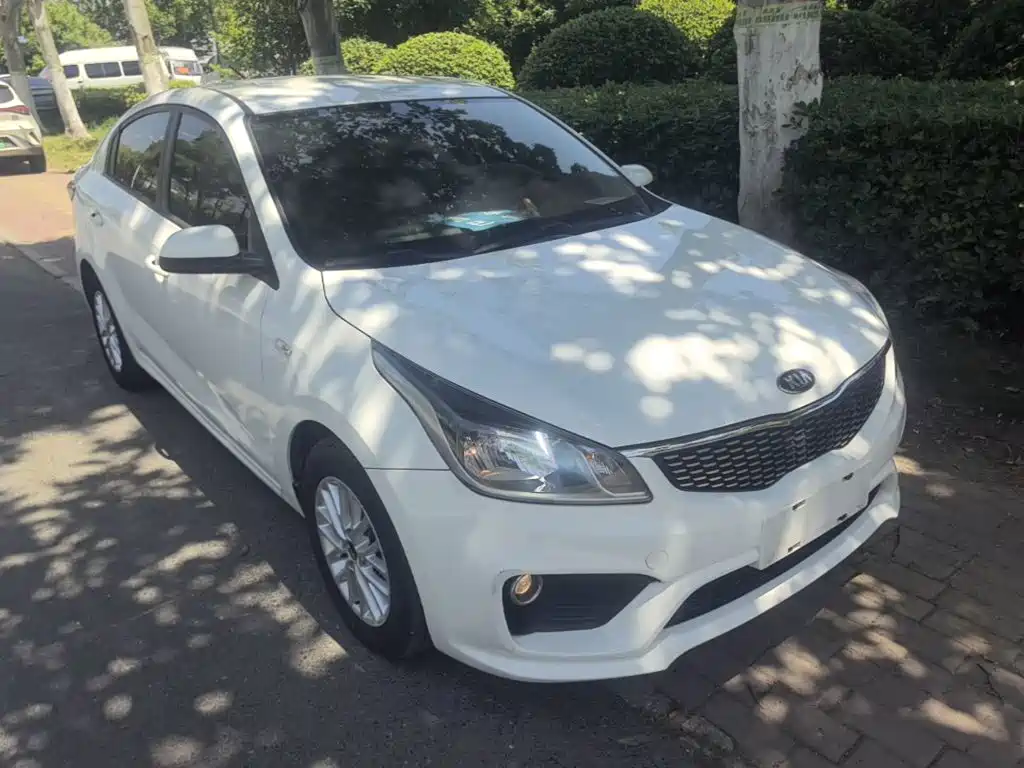 Kia K2 2017 2017 Sedan 1.4L AT GLS