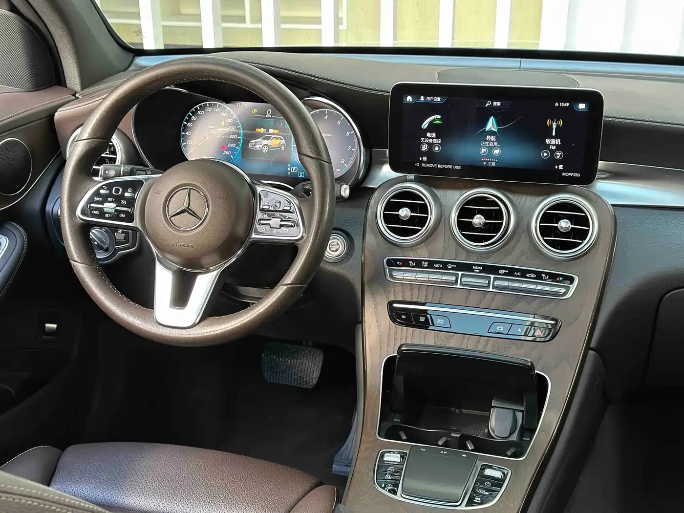 Mercedes-Benz GLC 2022 Facelift GLC 300 L 4MATIC Dynamic Collector's Edition фото 17