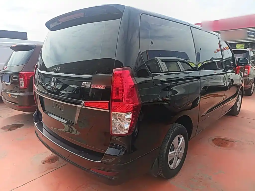 Photo 7 - Dongfeng Fengxing Lingzhi PLUS