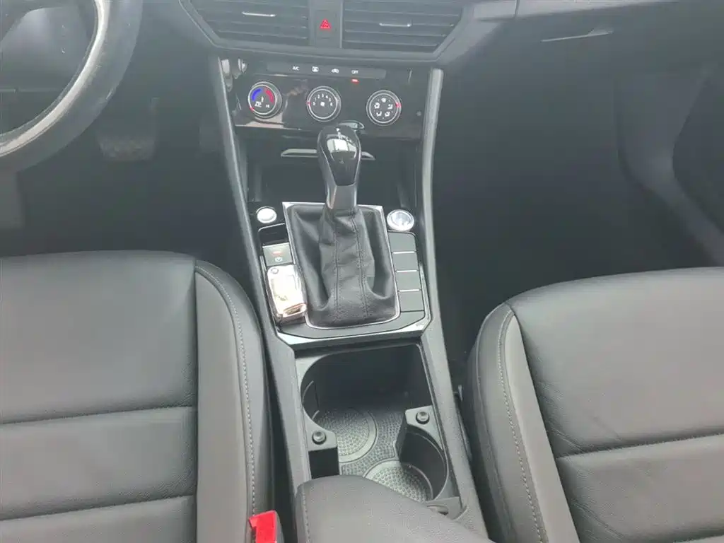 Volkswagen Sagitar 2020 280TSI DSG Comfort China VI фото 14