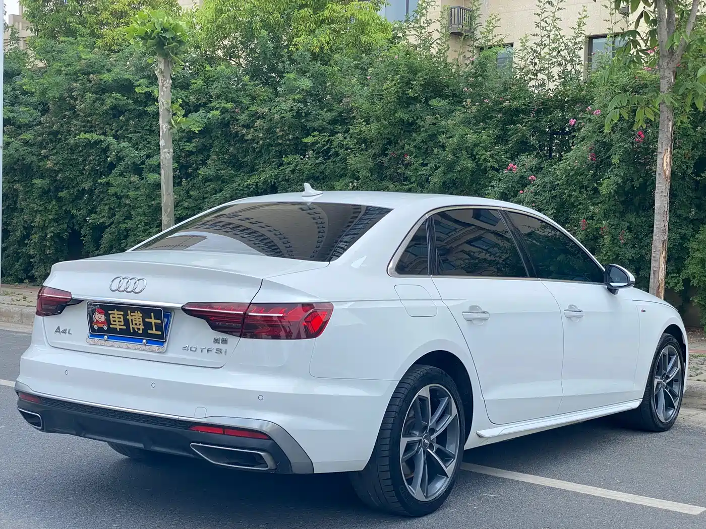 Audi A4L 2020 40 TFSI Fashion Dynamic Edition фото 9