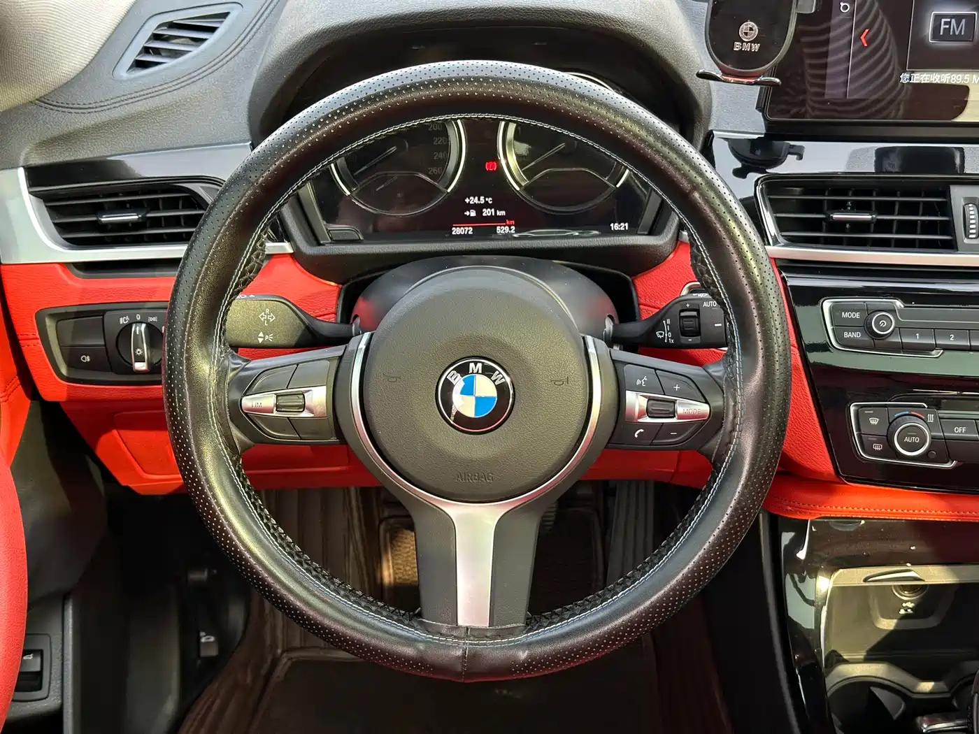 BMW X2 2021 sDrive25i Leading M Off-Road Package фото 10