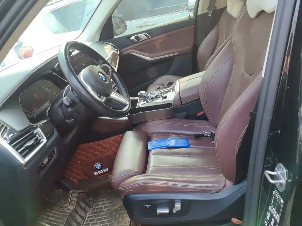 Photo 8 - BMW X5 (Import)