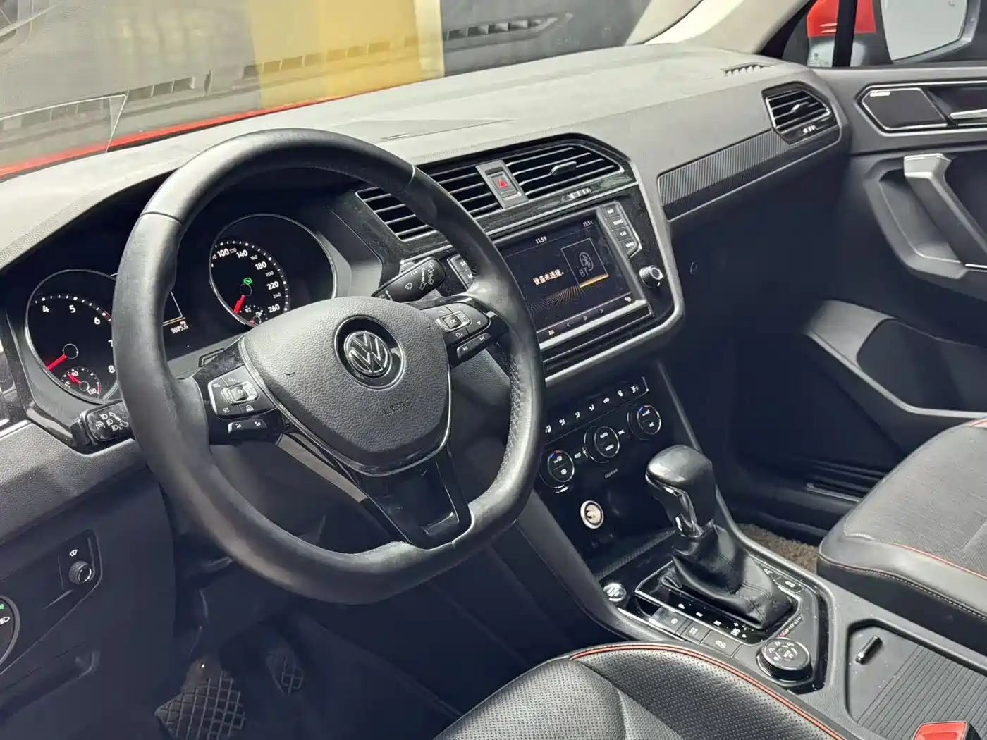 Volkswagen Tiguan L 2017 380TSI Automatic 4WD Ultimate Flagship Edition фото 6