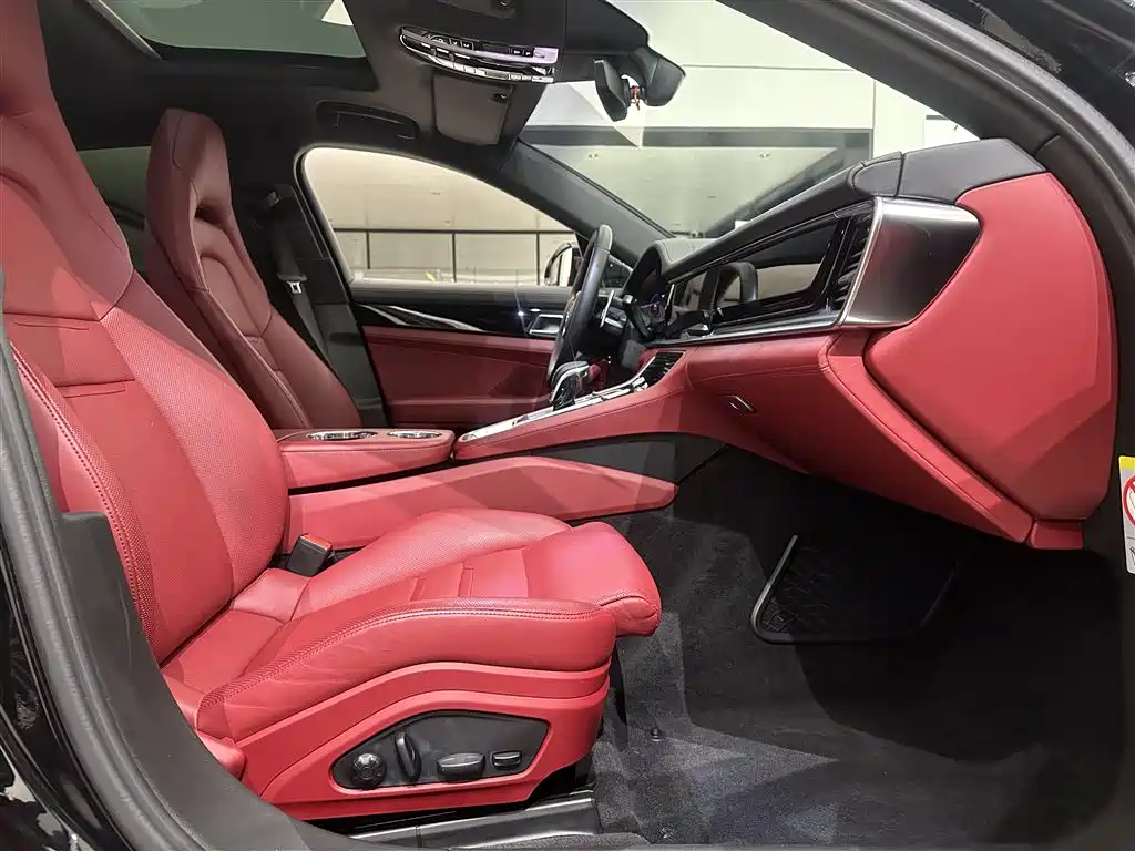 Porsche Panamera 2023 Facelift Panamera 2.9T Platinum Edition фото 19