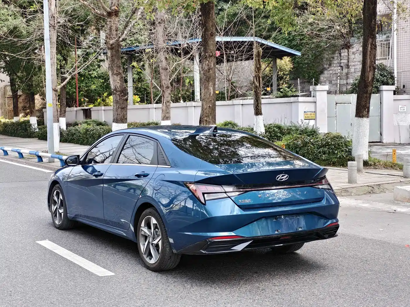 Hyundai Elantra 2022 1.5L CVT GLS Leading Edition фото 7