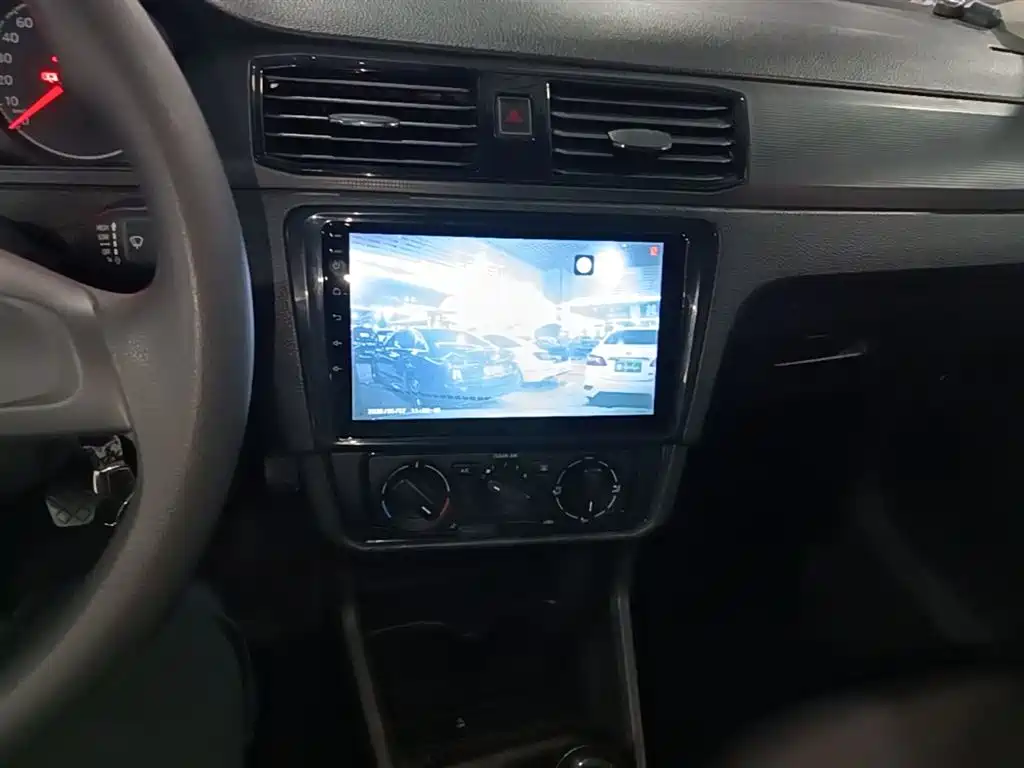 Volkswagen Santana 2018 1.5L Manual Trend Edition фото 13