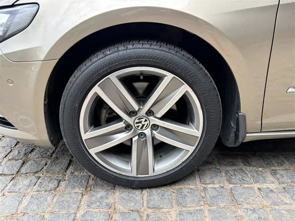 Volkswagen FAW-Volkswagen CC 2015 1.8TSI Luxury фото 10