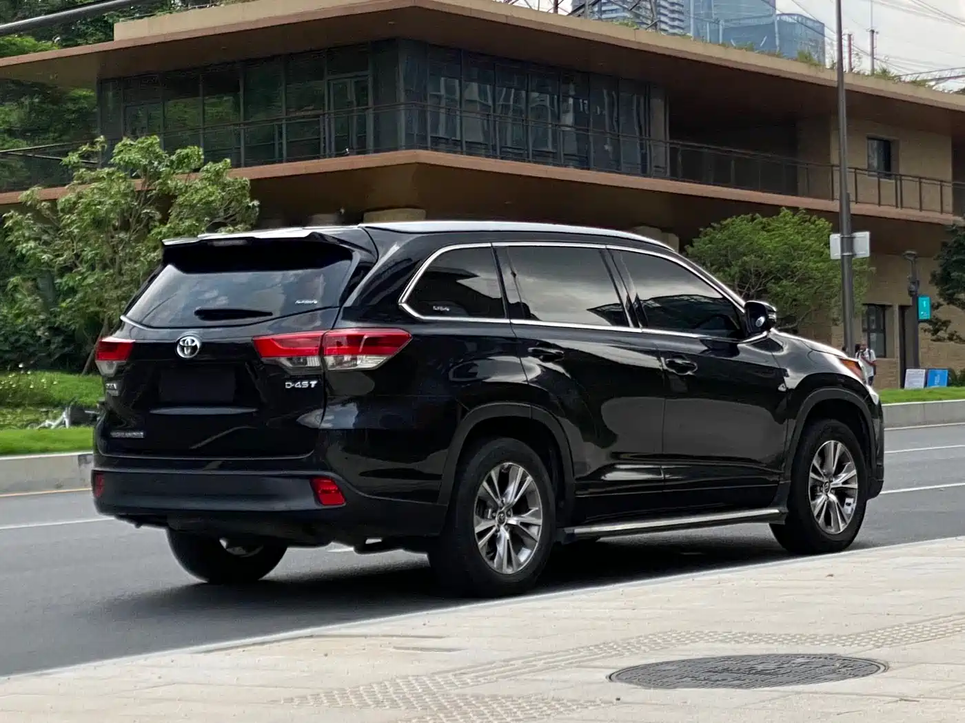 Toyota Highlander 2018 2.0T 2WD Elite 7-seater (China V) фото 4