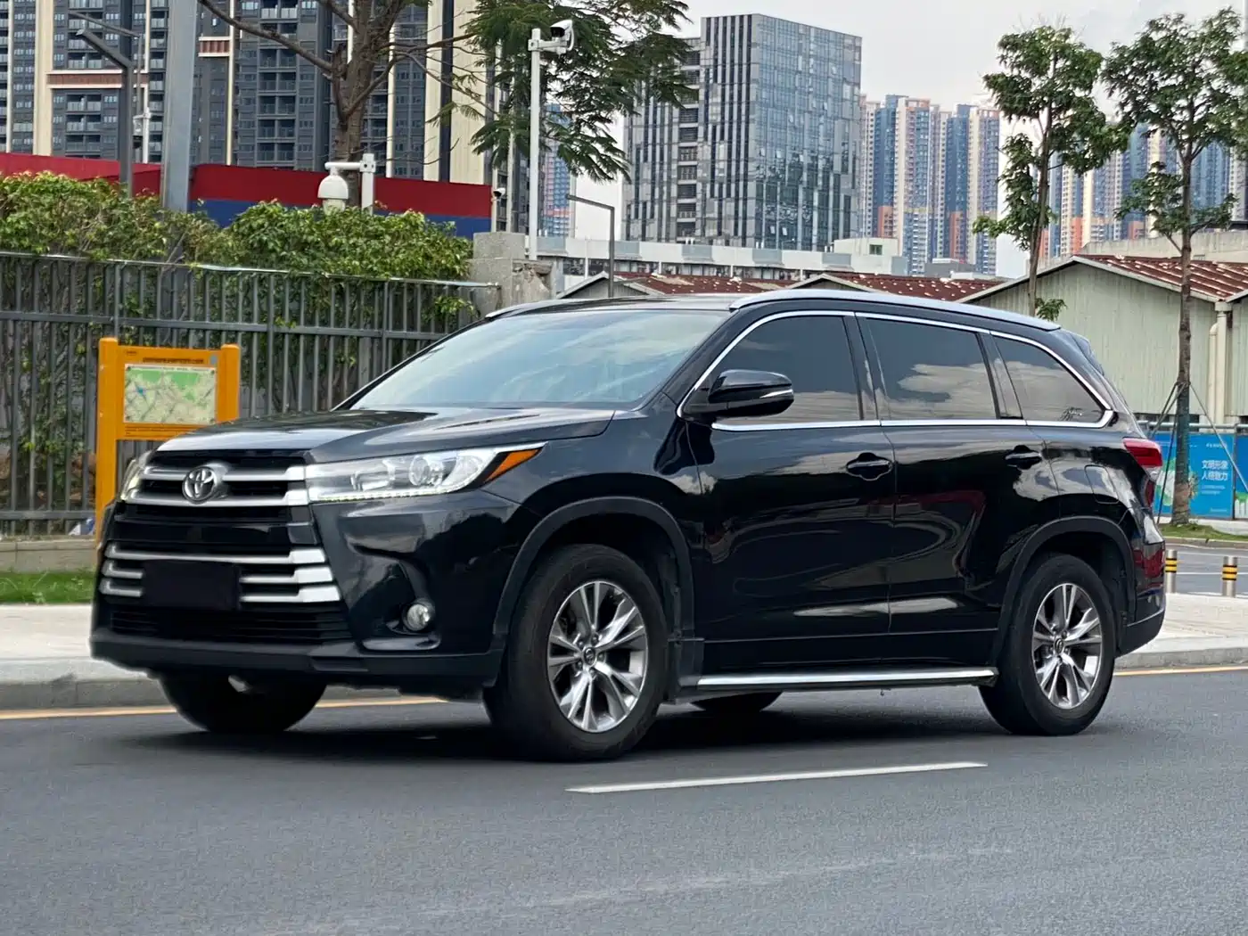 Toyota Highlander 2018 2.0T 2WD Elite 7-seater (China V)
