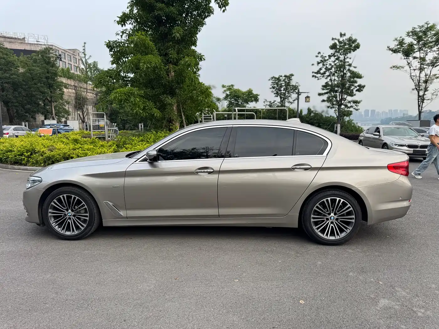BMW 5 Series 2018 Facelift 530Li Exclusive Luxury Package фото 3