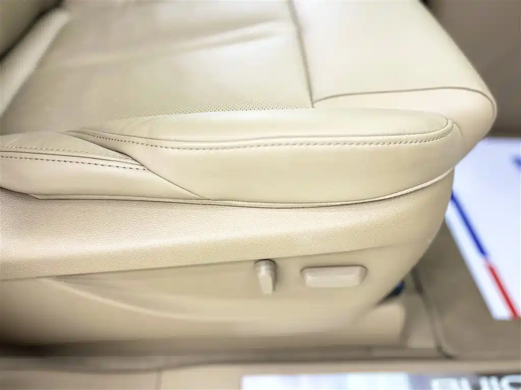 Buick GL8 2017 ES 28T Flagship China V фото 17
