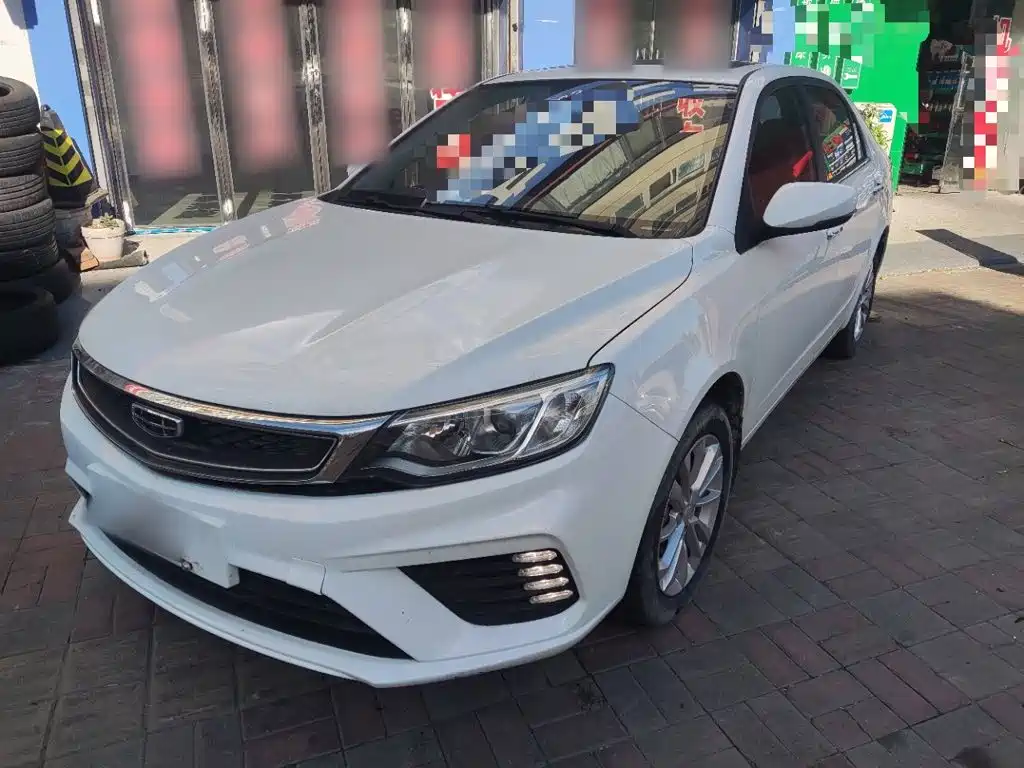 Фото 2 - Geely Vision
