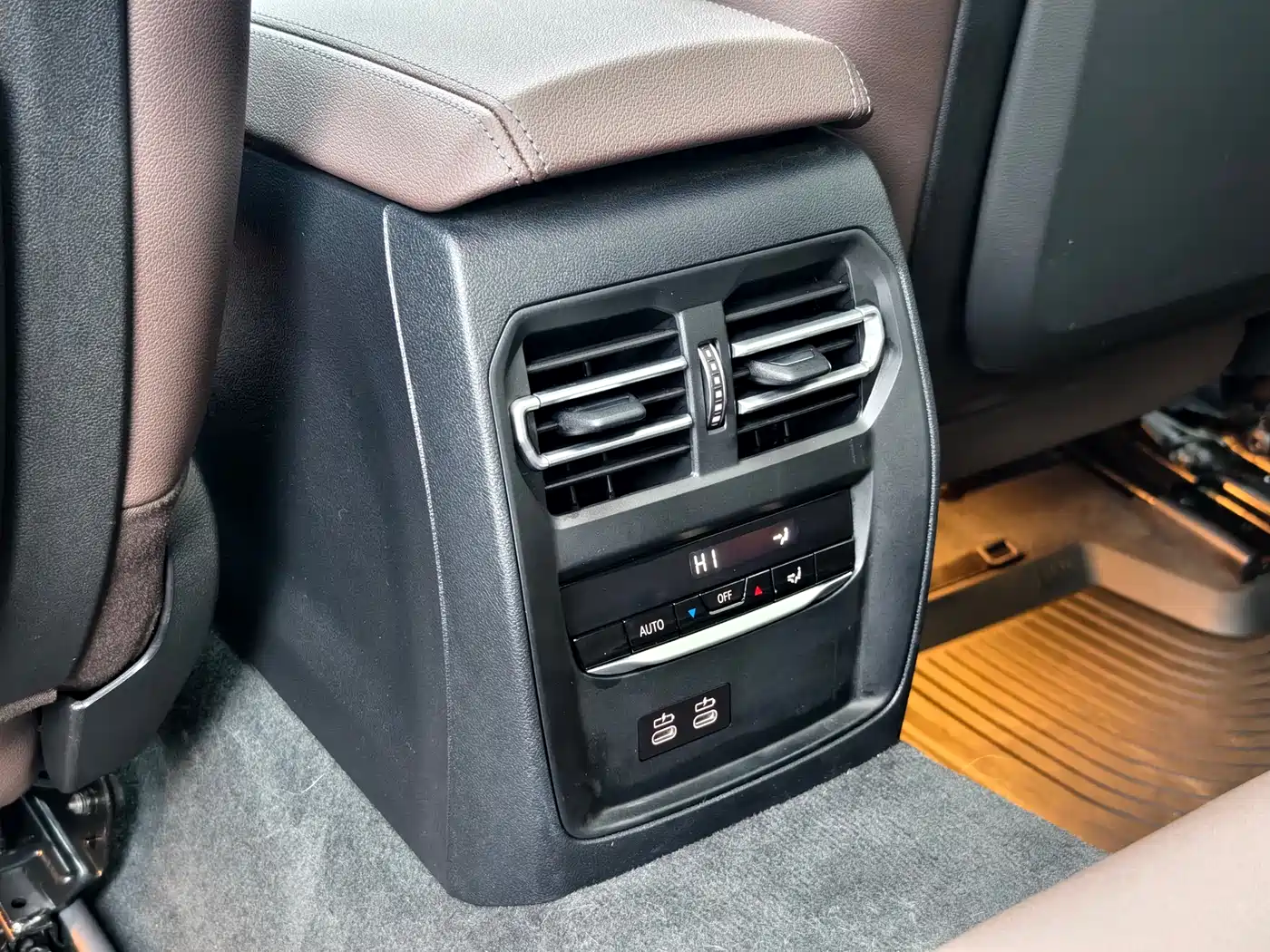 BMW 3 Series 2020 325i M Sport Black Night Package фото 16