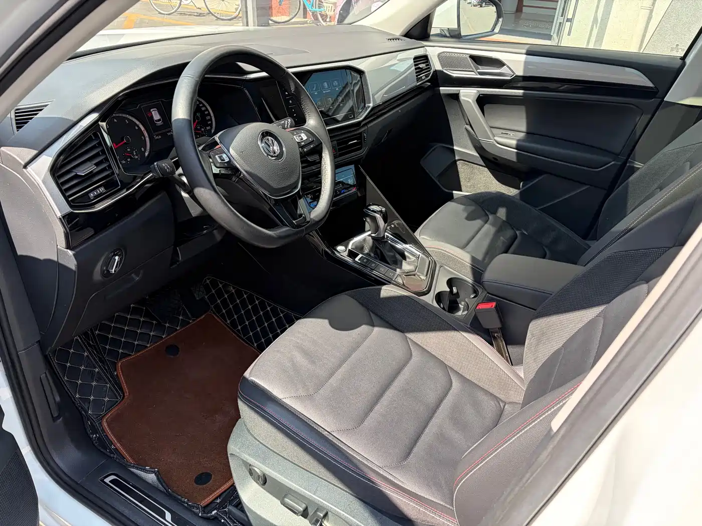 Volkswagen Tayron 2020 280TSI 2WD Luxury Smart Edition фото 4