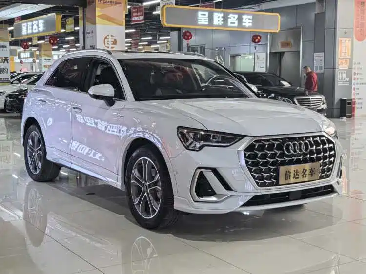 Audi Q3 2024 40 TFSI Fashion Sport фото 3