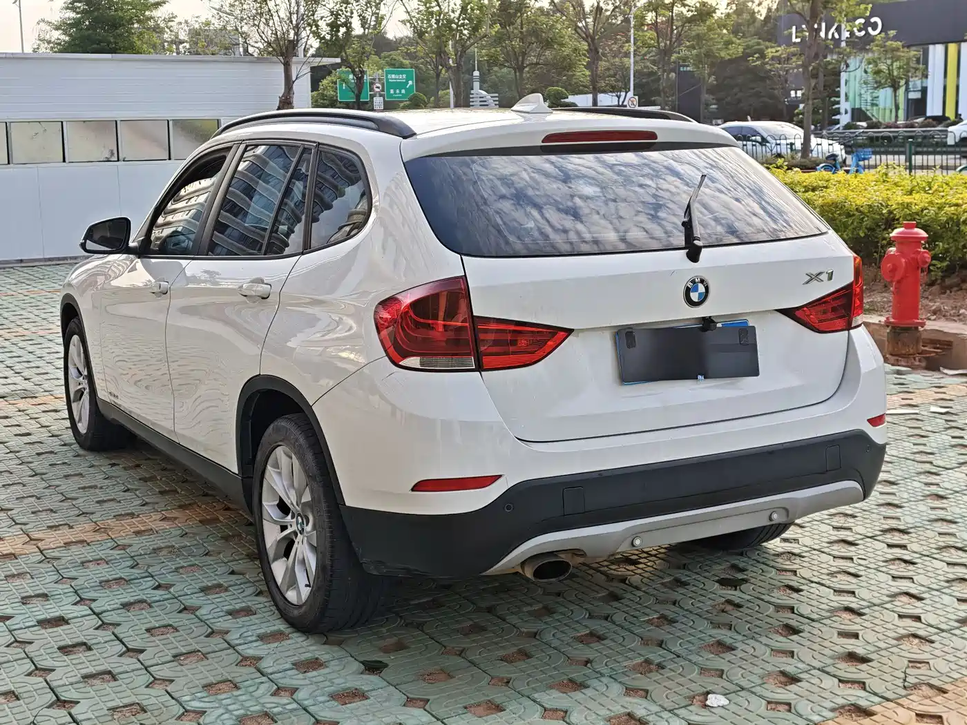 BMW X1 (Import) 2012 sDrive18i Luxury фото 6