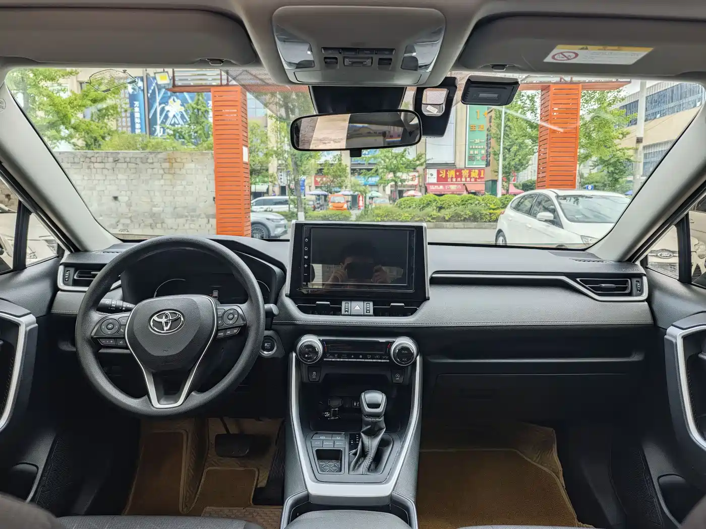 Toyota RAV4 Rongfang 2020 2.0L CVT 2WD Trend Edition фото 5