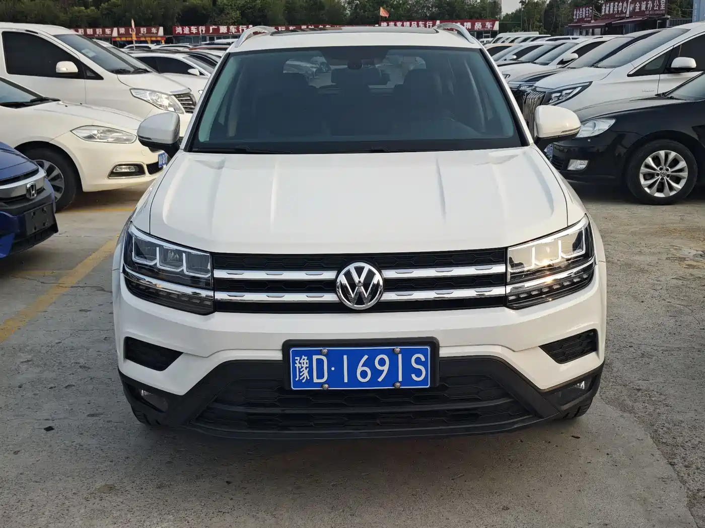 Volkswagen Tharu 2020 280TSI 2WD Comfort Edition China VI фото 2