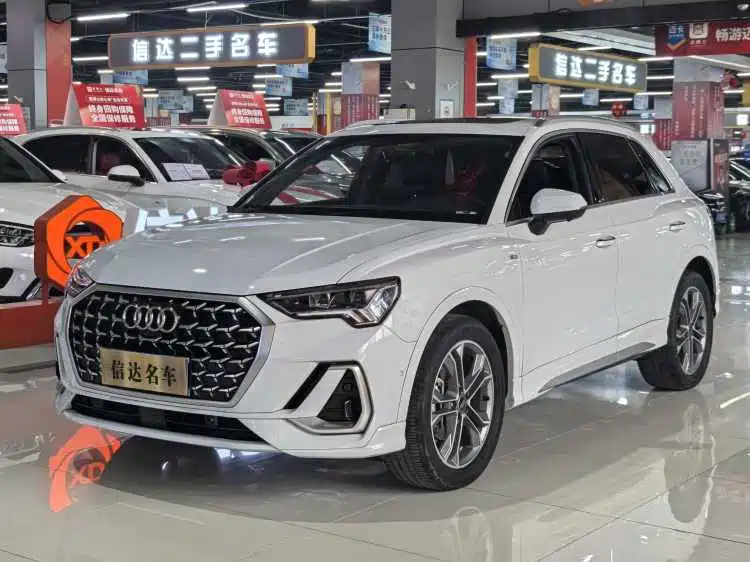 Audi Q3 2024 40 TFSI Fashion Sport
