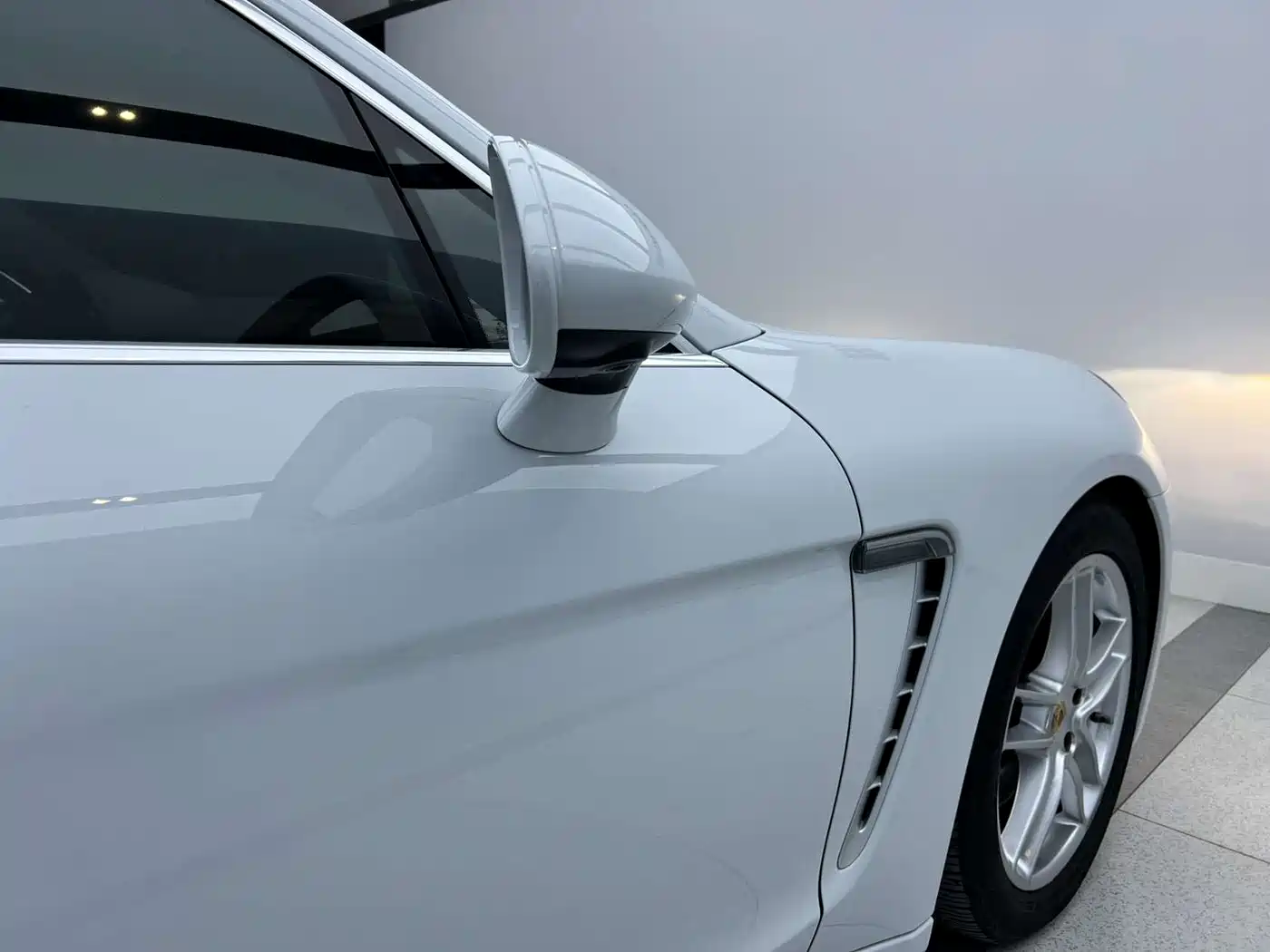 Porsche Panamera 2016 Panamera 4 Executive Edition 3.0T фото 32