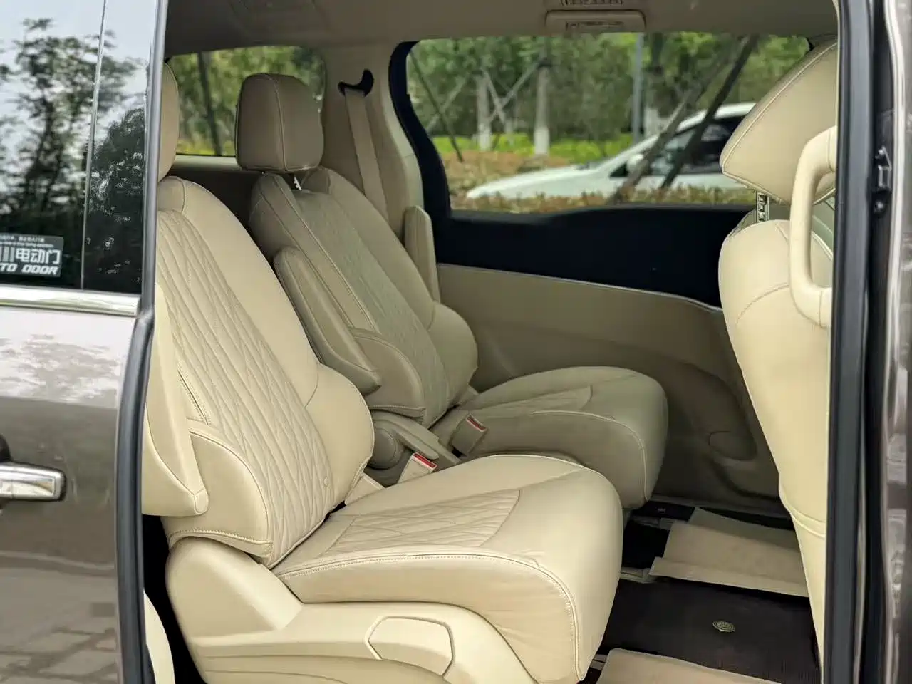 Buick GL8 2023 Land Business Class 652T Luxury фото 16