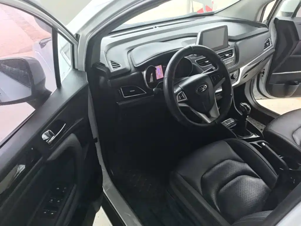 JAC Refine S3 2017 2017 1.5L Manual Luxury Smart