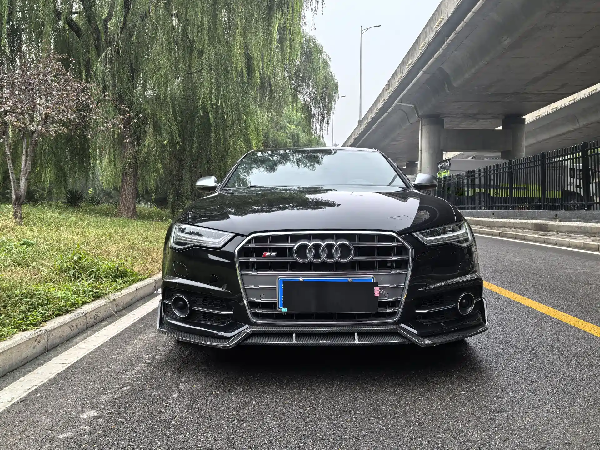 Фото 2 - Audi S6